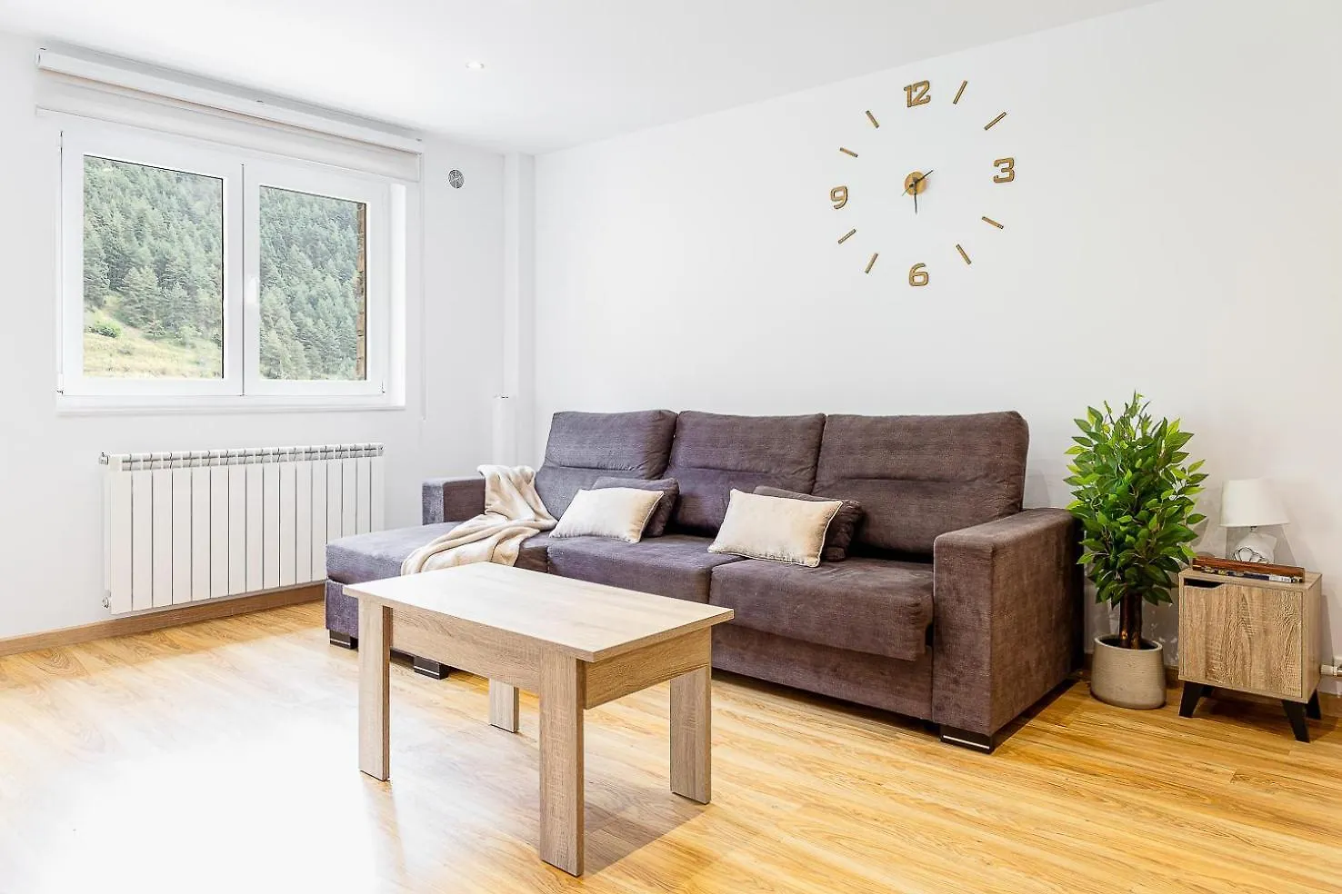 Διαμέρισμα Terraza Con Vistas I Escritorio Y Cocina Completa I Andbnb Arinsal